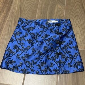 Zara Black and Blue Floral Mini Skirt